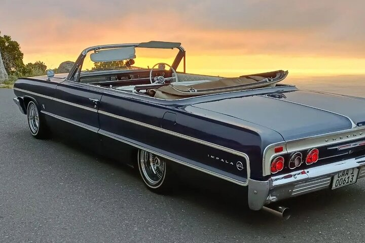 For an ultimate driving experience, this chauffeur driven 1964 Chevrolet Impala has to be one on your bucket list of things to do. This convertible has a V8 roaring sound 